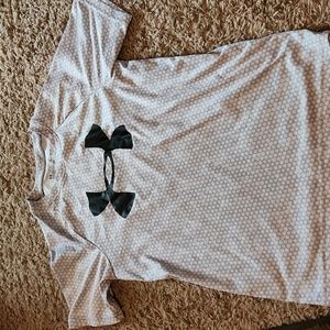 Boy underarmor dryfit shirt